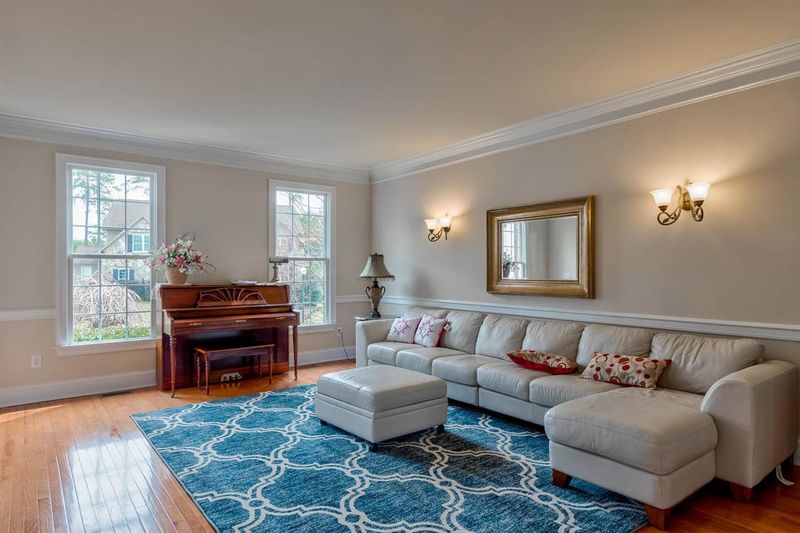 4028 Piney Gap Dr, Cary, NC 27519
