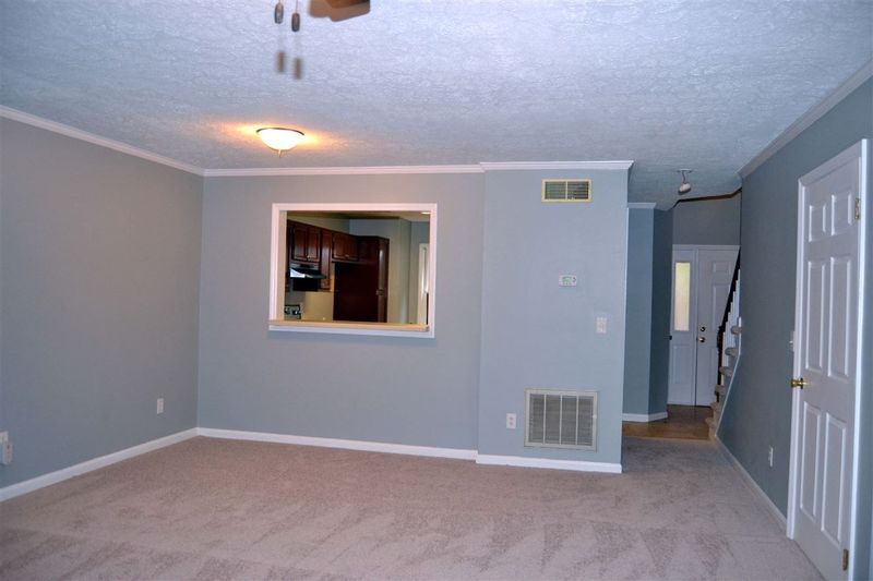 403 Broad Leaf Cir #403, Raleigh, NC 27613