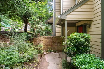 403 Broad Leaf Cir, Raleigh, NC 27613