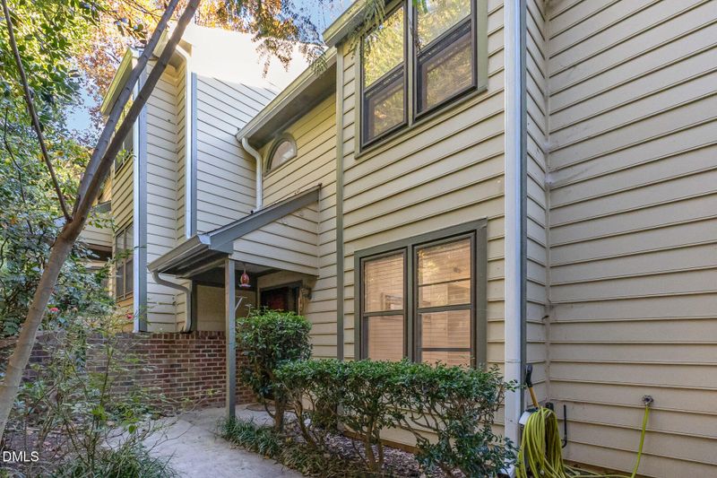 403 Broad Leaf Cir, Raleigh, NC 27613