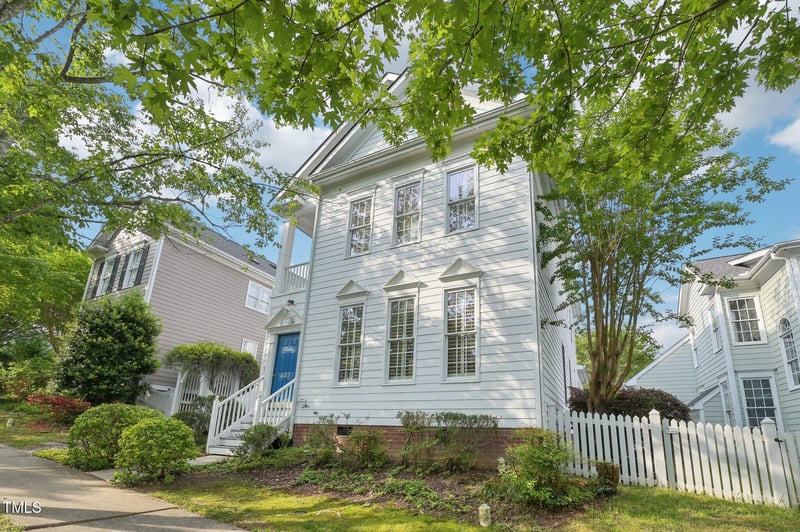 403 Brookgreen Dr, Chapel Hill, NC 27516