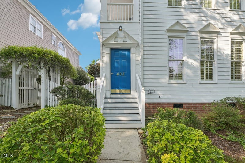 403 Brookgreen Dr, Chapel Hill, NC 27516