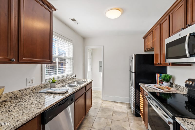 403 Brooks Ave, Raleigh, NC 27607