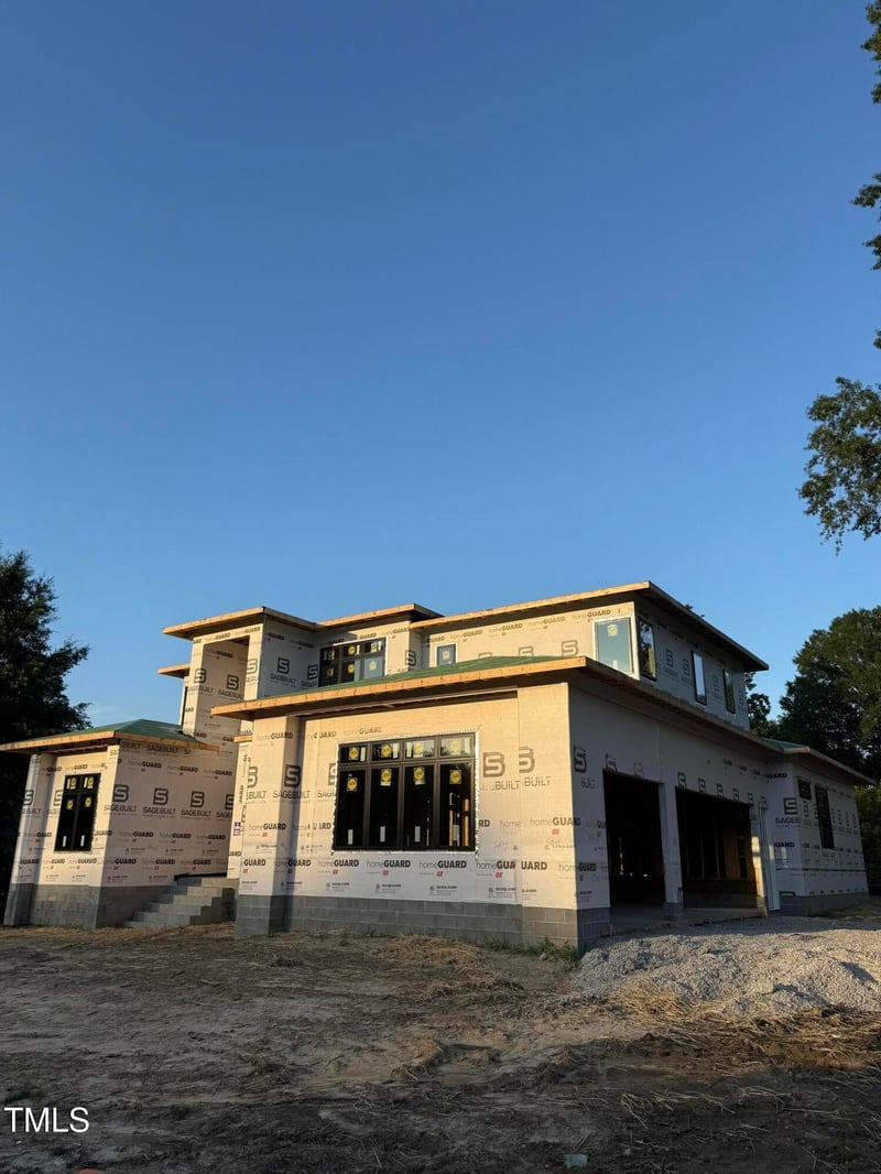 403 Carolyn Ct, Cary, NC 27511