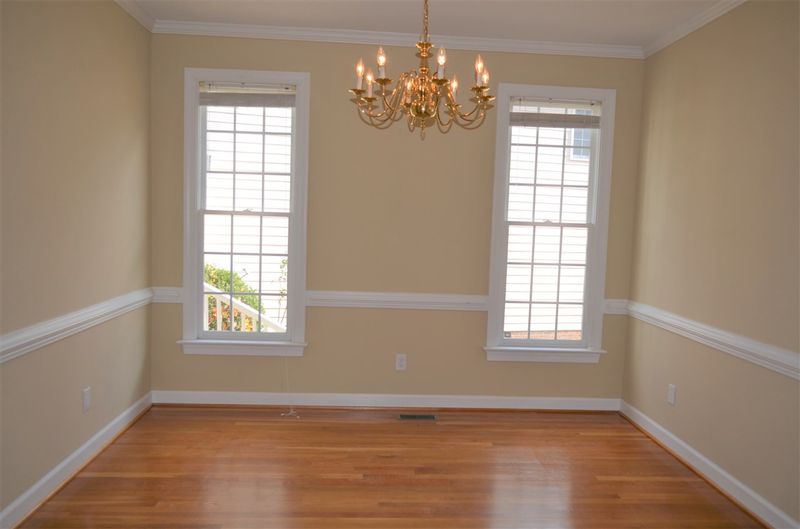 403 Carpenter Town Ln, Cary, NC 27519