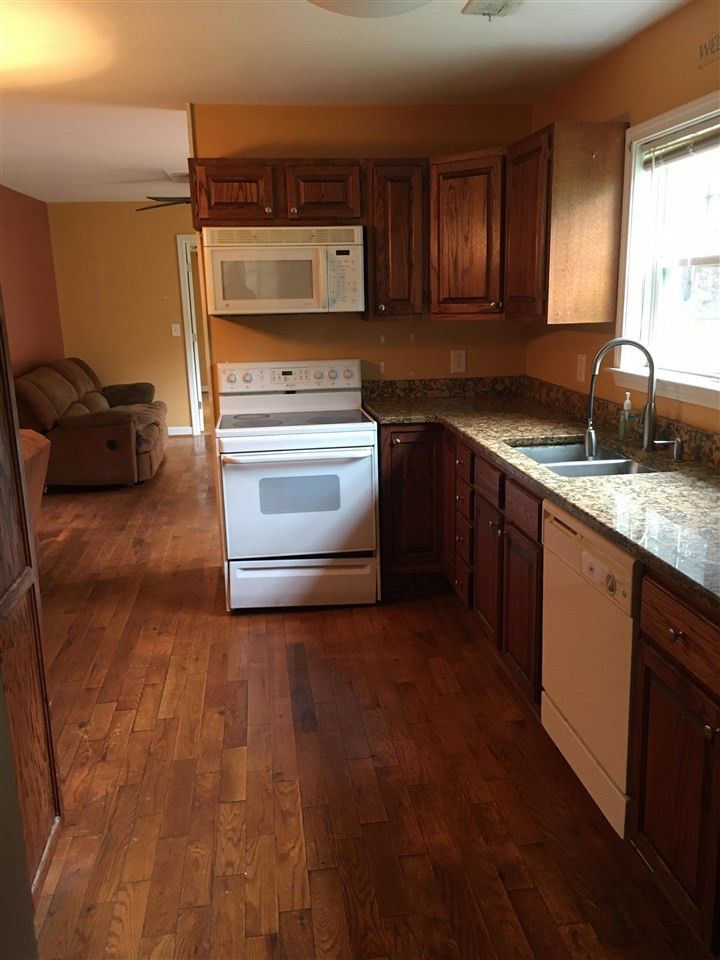 403 N Charles St, Mebane, NC 27302