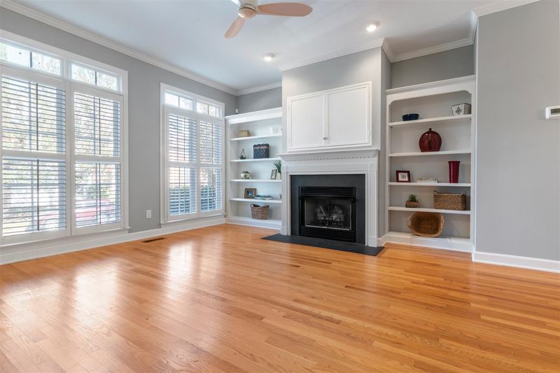 403 Copperline Dr, Chapel Hill, NC 27516
