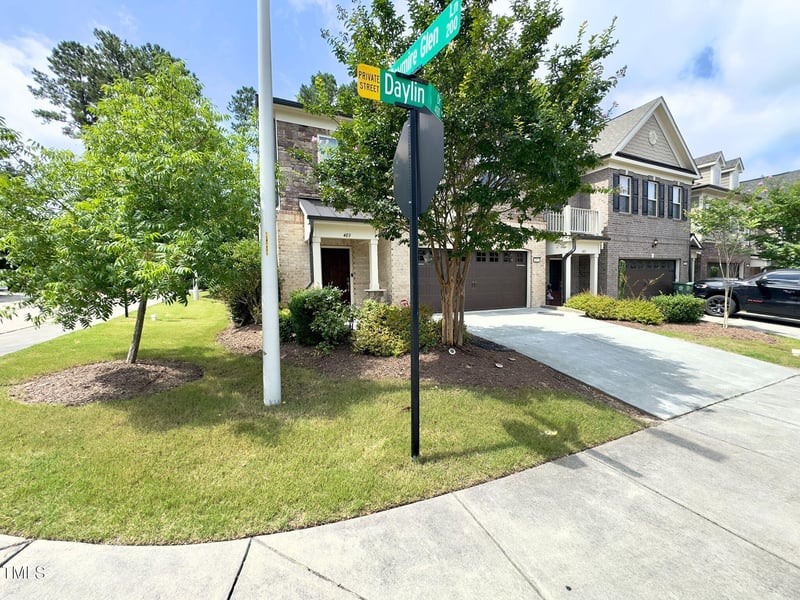 403 Daylin Dr, Cary, NC 27519
