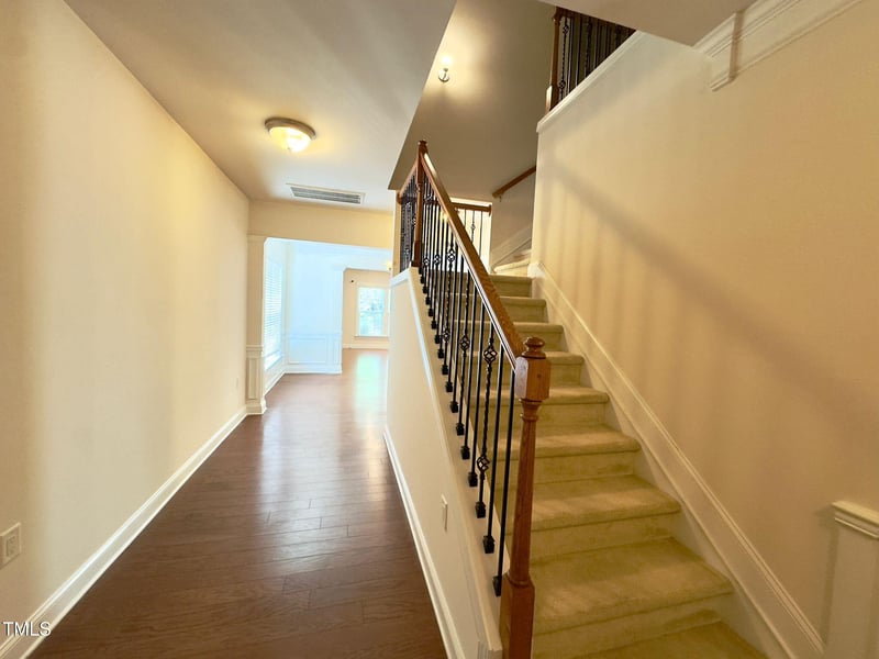403 Daylin Dr, Cary, NC 27519