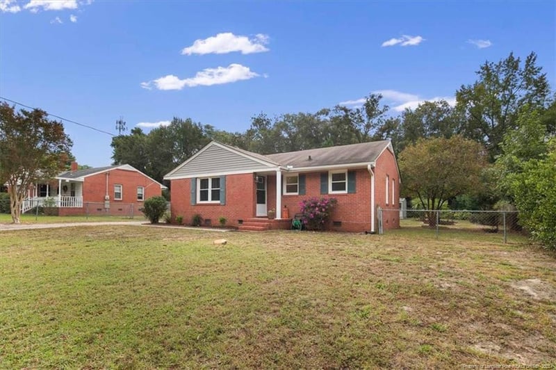 403 Durant Dr, Fayetteville, NC 28304
