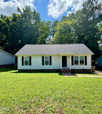 403 Durham St, Clayton, NC 27520