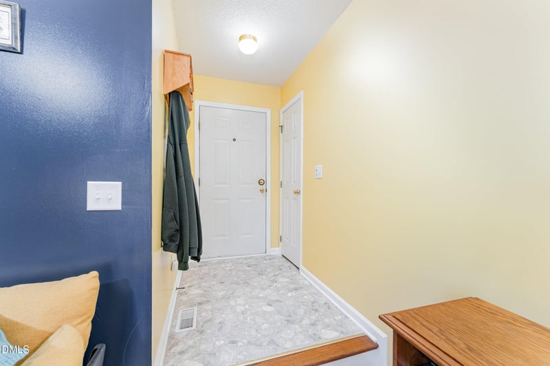 403 Garrison Ave, Clayton, NC 27520