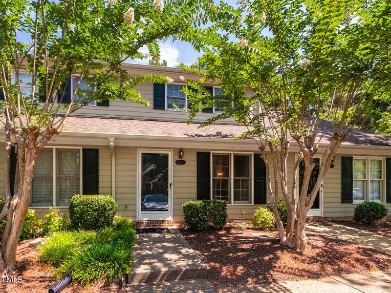 403 Gatehouse Ln, Durham, NC 27707