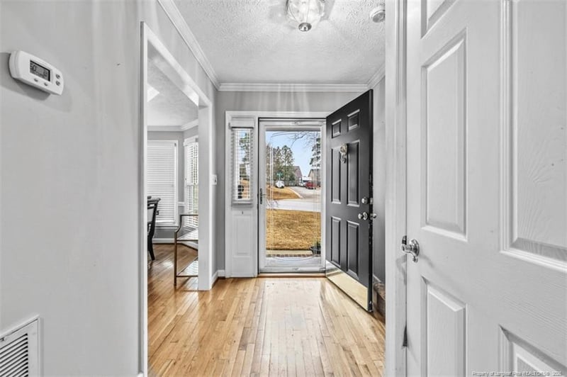 403 Lionshead Rd, Fayetteville, NC 28311