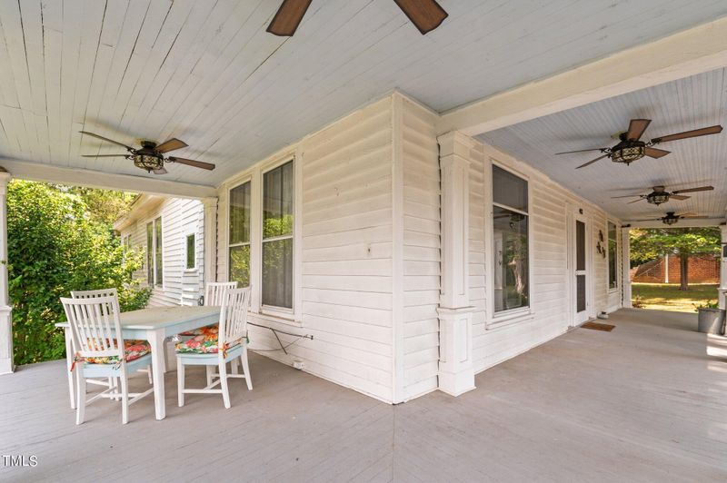 403 N Main St, Louisburg, NC 27549