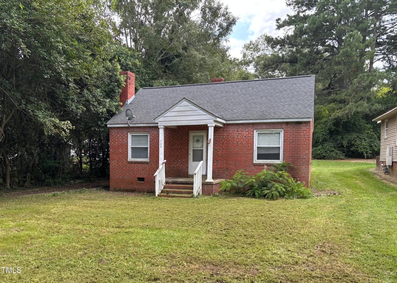 403 Mcneill St, Lillington, NC 27546