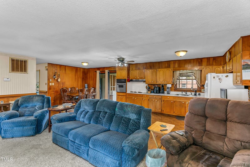 403 Mcpherson Dr, Mebane, NC 27302
