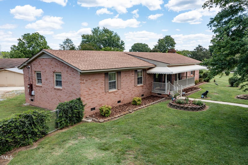 403 Mcpherson Dr, Mebane, NC 27302