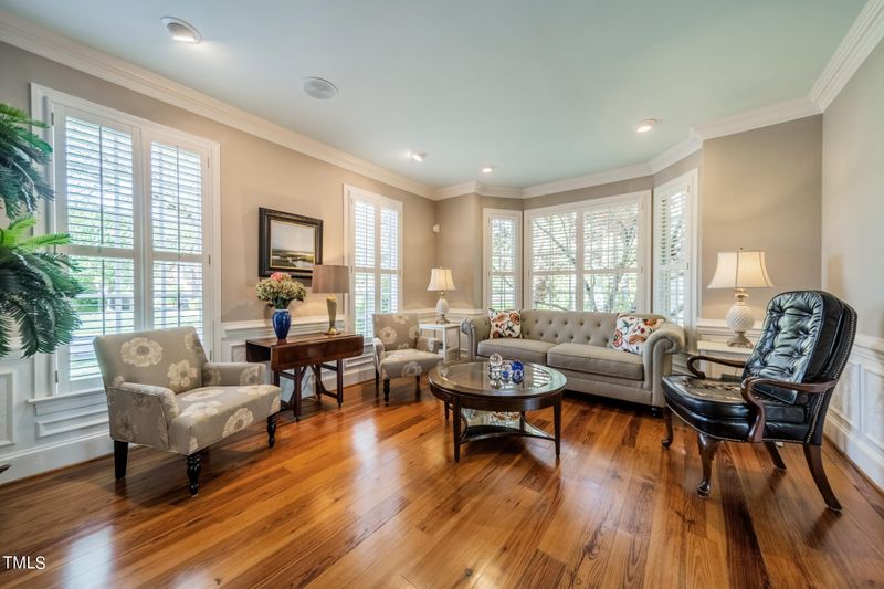 403 Meadowood Dr, Burlington, NC 27215