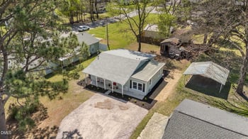 403 Noble St, Selma, NC 27576