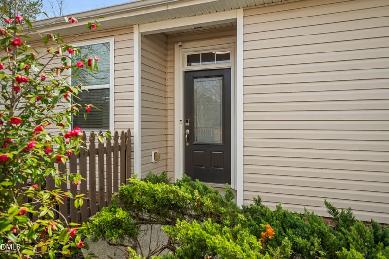 403 Ravenstone Ln, Durham, NC 27703