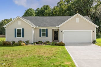 403 Saint Clair Dr, Fuquay Varina, NC 27526