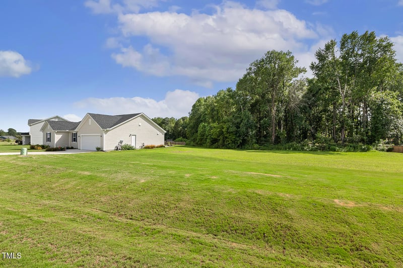 403 Saint Clair Dr, Fuquay Varina, NC 27526