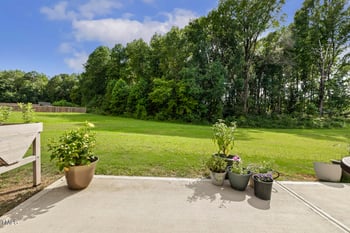 403 Saint Clair Dr, Fuquay Varina, NC 27526