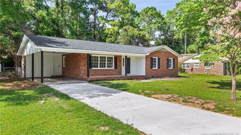403 Southwick Dr, Fayetteville, NC 28303