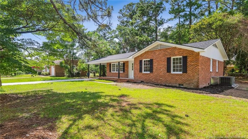 403 Southwick Dr, Fayetteville, NC 28303