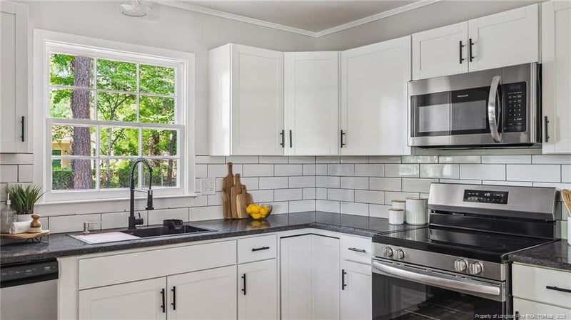 403 Southwick Dr, Fayetteville, NC 28303
