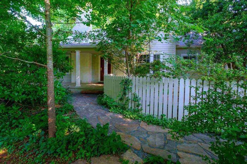403 St Marys Rd, Hillsborough, NC 27278