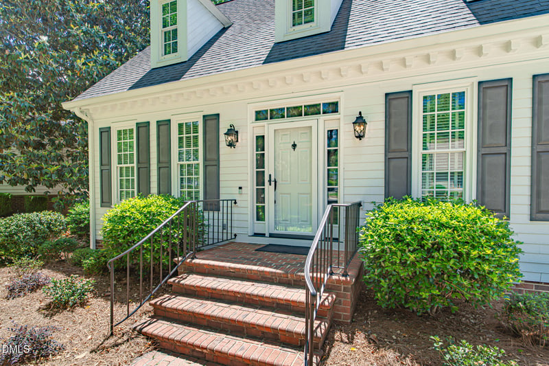 403 Whisperwood Dr, Cary, NC 27518