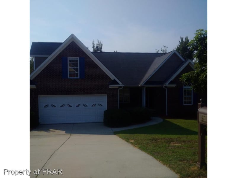 4031 Batesburg Dr, Hope Mills, NC 28314