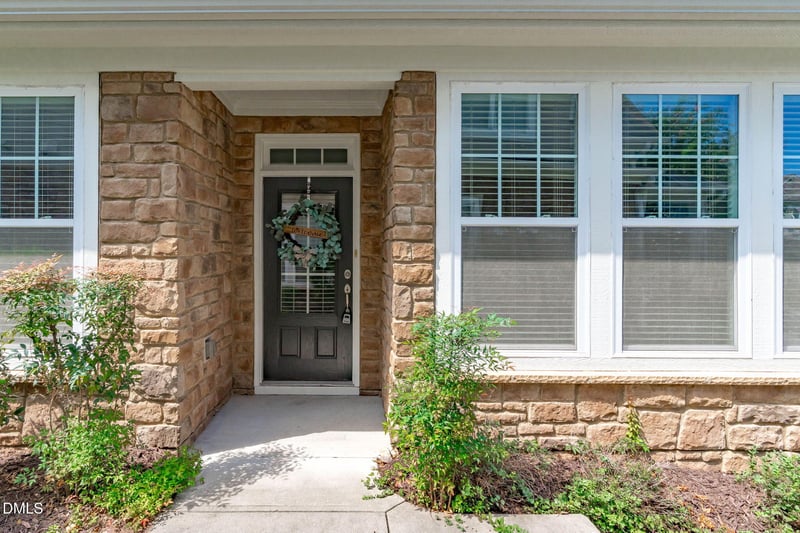 4031 Overcup Oak Ln, Cary, NC 27519