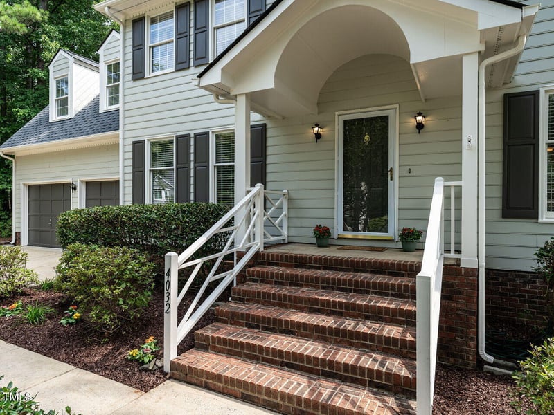 4032 Brook Cross Dr, Apex, NC 27539