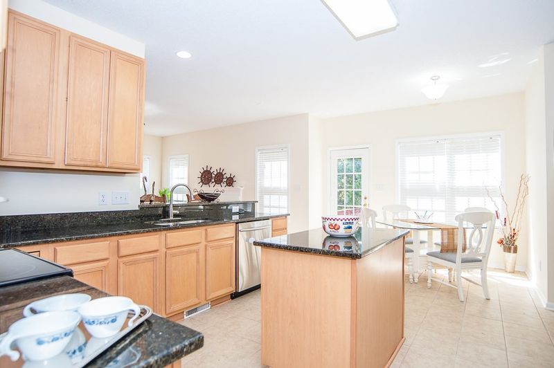 4032 Winecott Dr, Apex, NC 27502