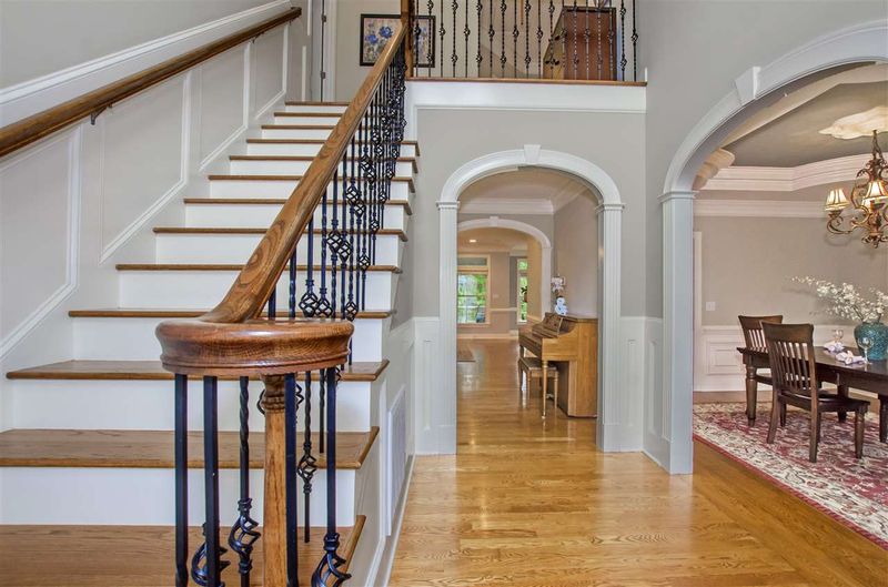 4033 Enfield Ridge Dr, Cary, NC 27519