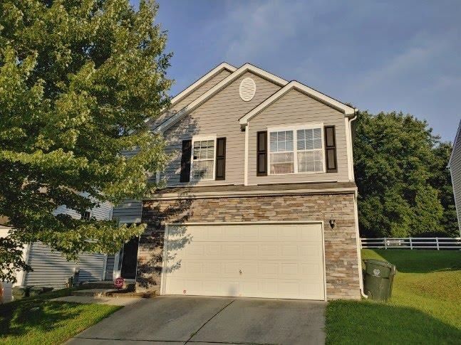 4033 Griffis Glen Dr, Raleigh, NC 27610
