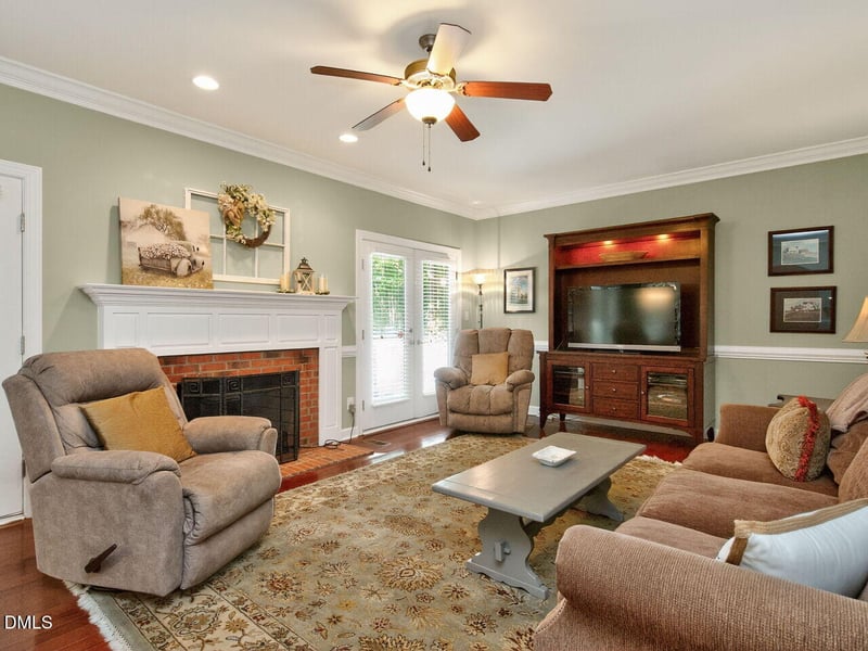 4036 Ridgebrook Bluffs Dr, Raleigh, NC 27603