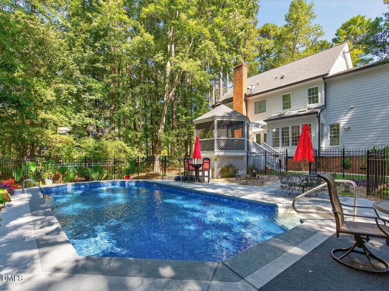 4036 Ridgebrook Bluffs Dr, Raleigh, NC 27603