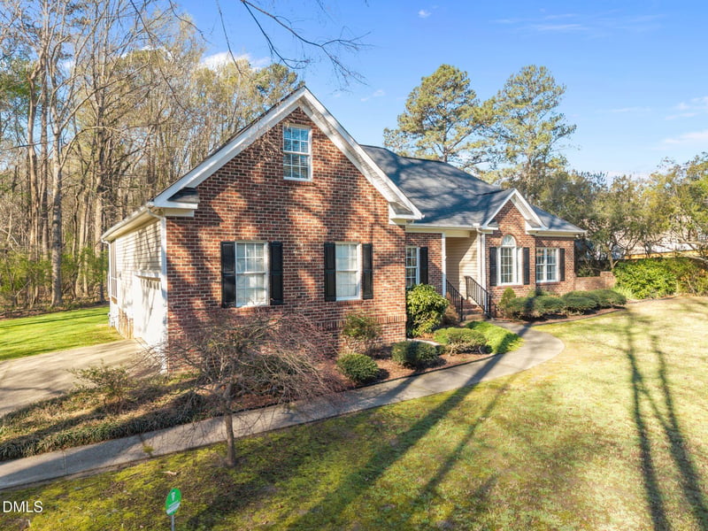 4036 Stone Summit Ln, Raleigh, NC 27603