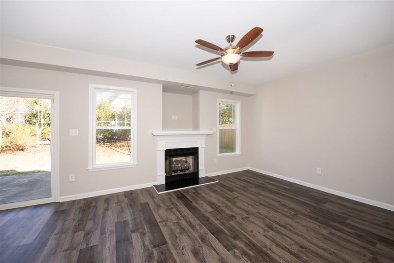 4037 Landover Ln, Raleigh, NC 27616