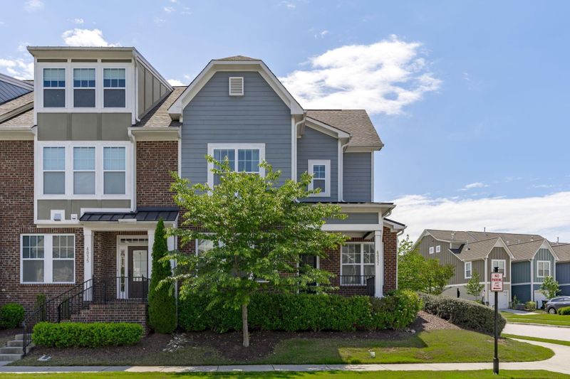 4037 Overcup Oak Ln, Cary, NC 27519