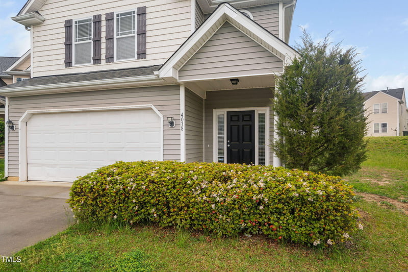 4038 Patriot Ridge Ct, Raleigh, NC 27610
