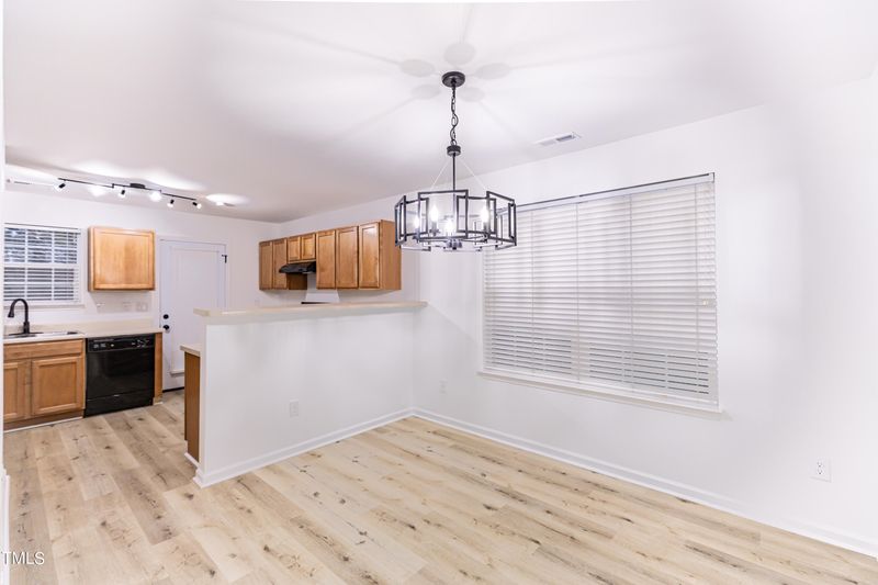 4039 Taylor Oaks Dr, Raleigh, NC 27616