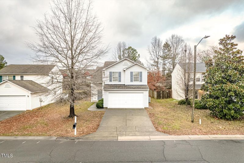 4039 Taylor Oaks Dr, Raleigh, NC 27616