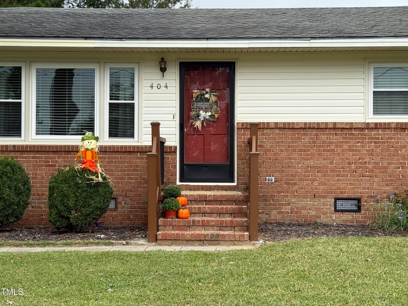 404 A St, Erwin, NC 28339