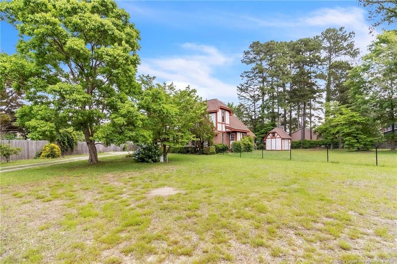 404 and 408 Gleneagles Ct, Fayetteville, NC 28311