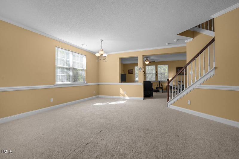 404 Ashburn Ln, Durham, NC 27703
